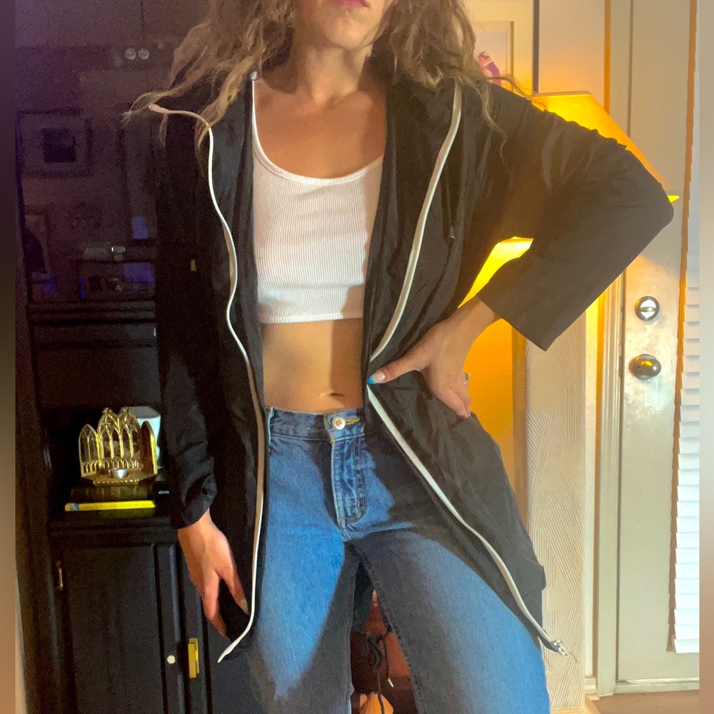 Black Zip-up Windbreaker/Trench Coat